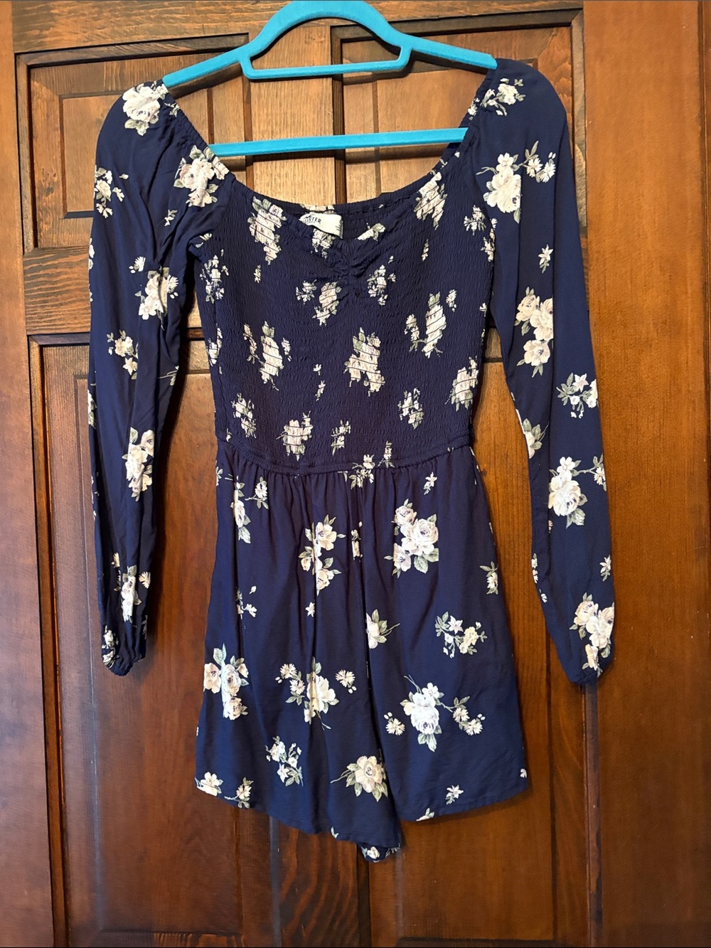 Hollister Navy Floral Smocked Long Sleeve romper sz s